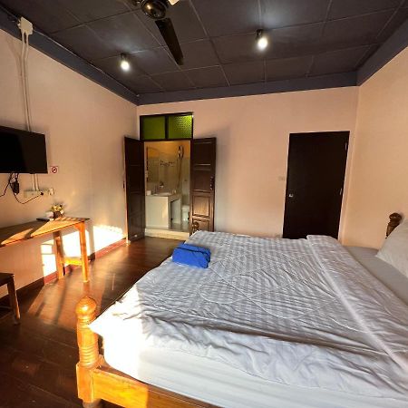 Madera House Chiang Mai Hotell Eksteriør bilde