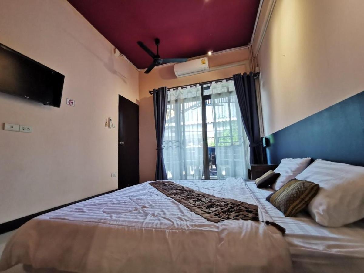 Madera House Chiang Mai Hotell Eksteriør bilde