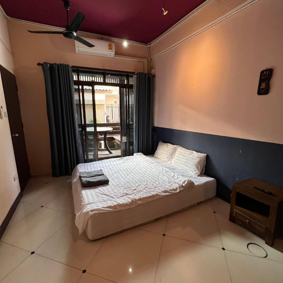 Madera House Chiang Mai Hotell Eksteriør bilde