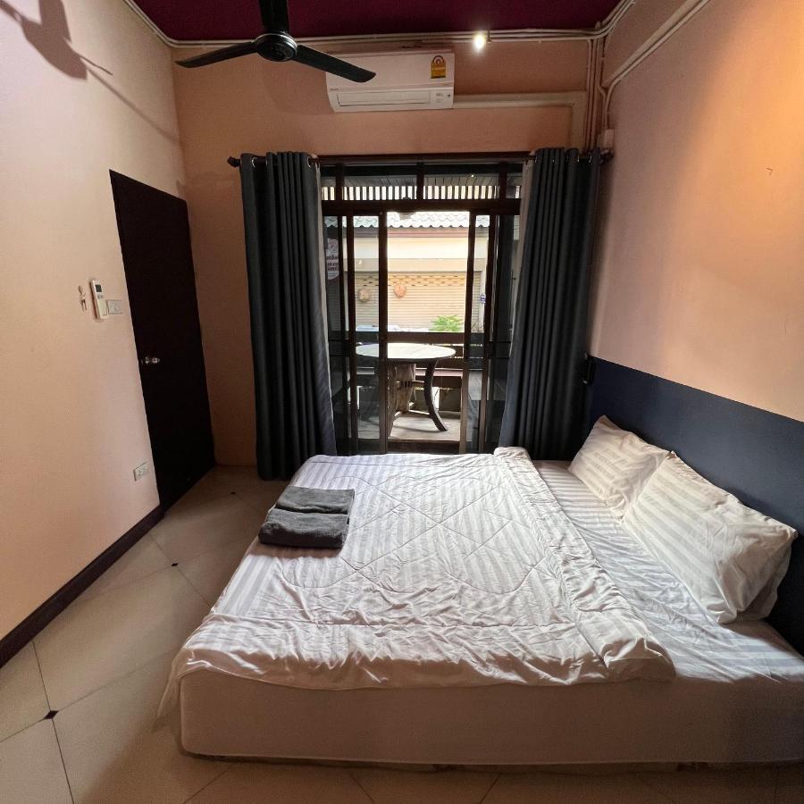 Madera House Chiang Mai Hotell Eksteriør bilde